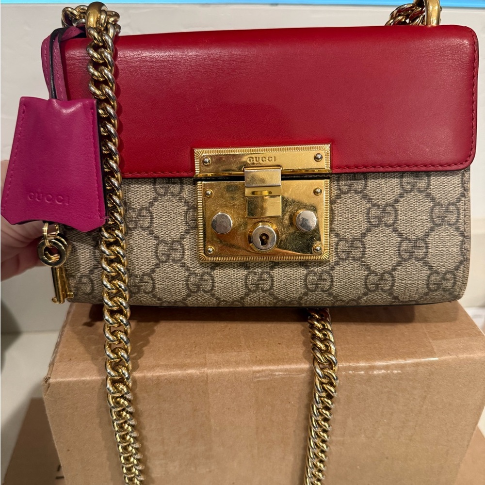 Gucci padlock GG Supreme Chain Shoulder Bag